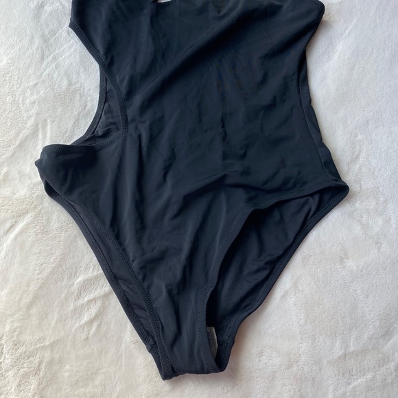 New! AllSisters Andromedae Swimsuit Black Cut-out One Piece 19740 - Picture 11 of 15